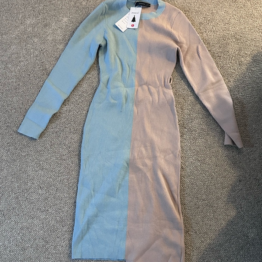 Colorblock Long Sleeve Dress